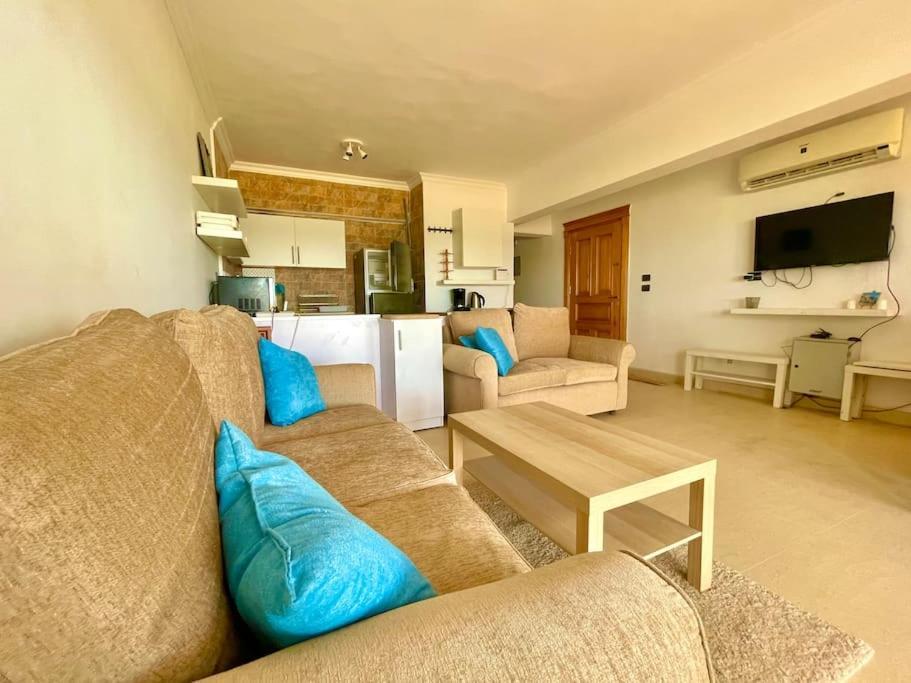 Breathtaking Luxury & Spacious Family 2-Bed 1St Row Seaview At Stella Seaview Sokhna Ain Suchna Exterior foto